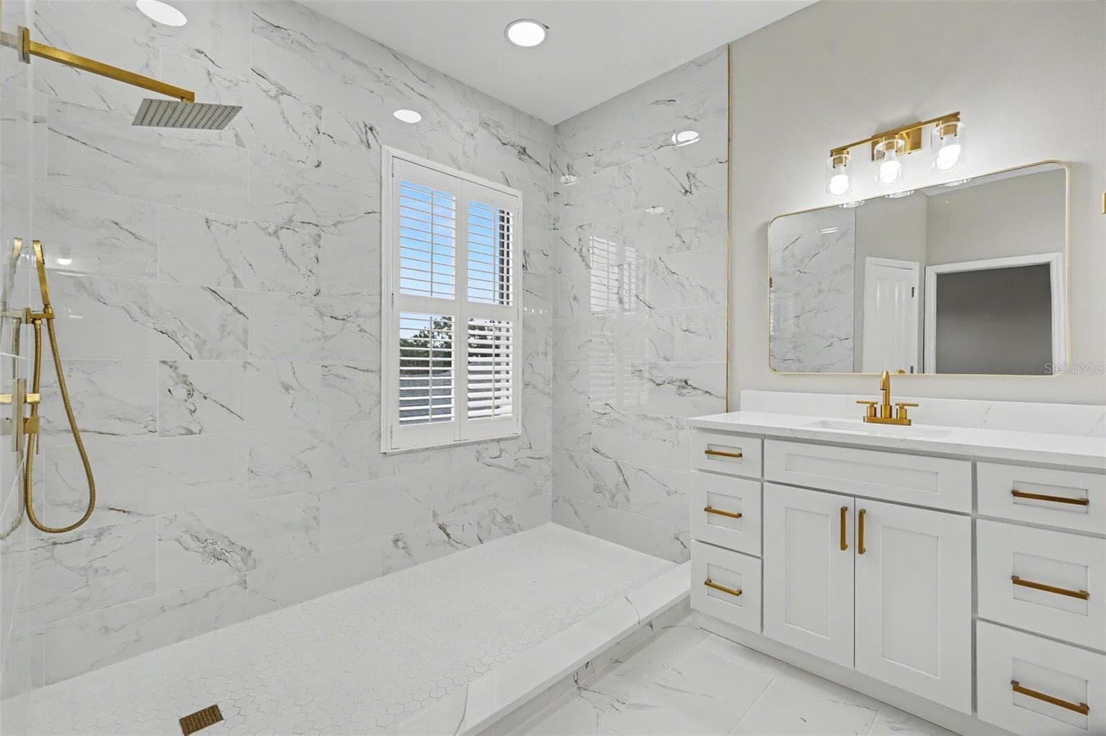 Townhouse at 10111 HAYFIELD WAY, TAMPA, photo 38 of 63