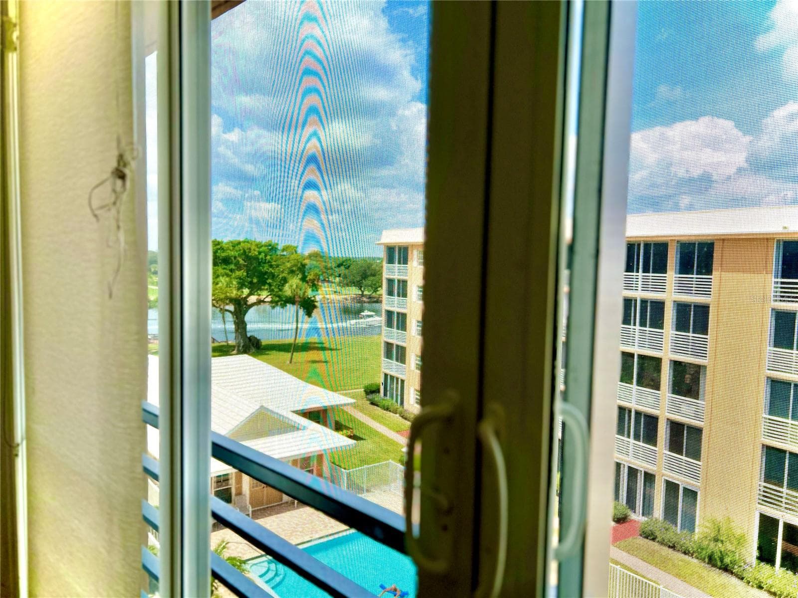 Condominium at 304 GOLFVIEW RD #PH7, NORTH PALM BEACH, photo 6 of 60