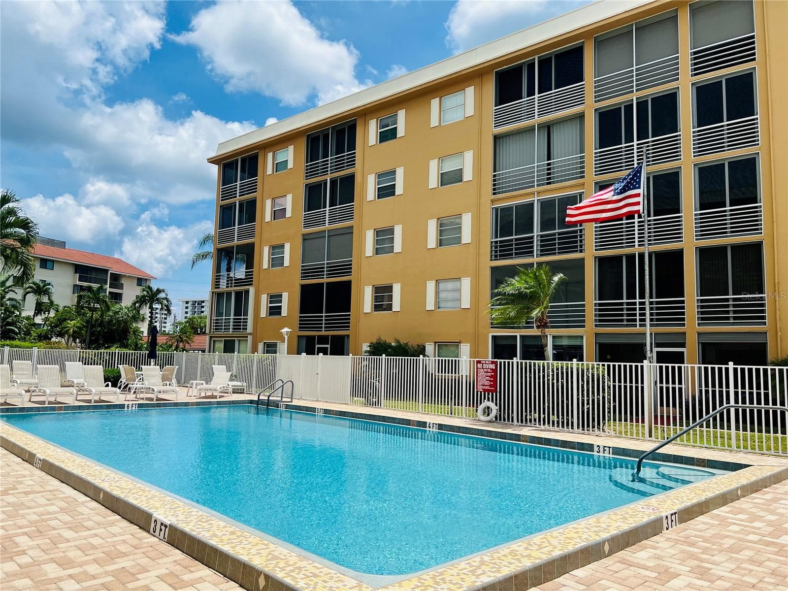 Condominium at 304 GOLFVIEW RD #PH7, NORTH PALM BEACH, photo 36 of 60