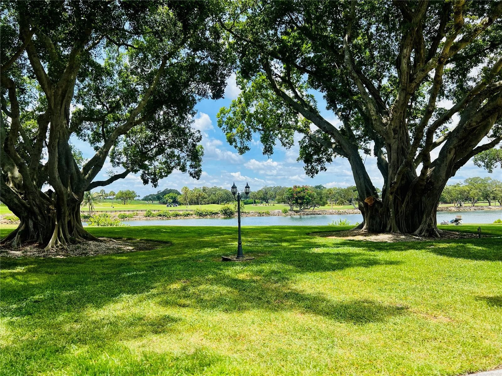 Condominium at 304 GOLFVIEW RD #PH7, NORTH PALM BEACH, photo 57 of 60