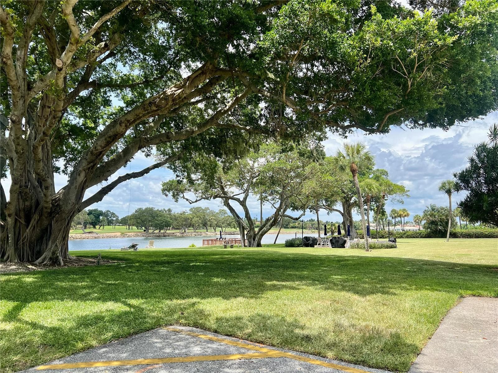 Condominium at 304 GOLFVIEW RD #PH7, NORTH PALM BEACH, photo 58 of 60