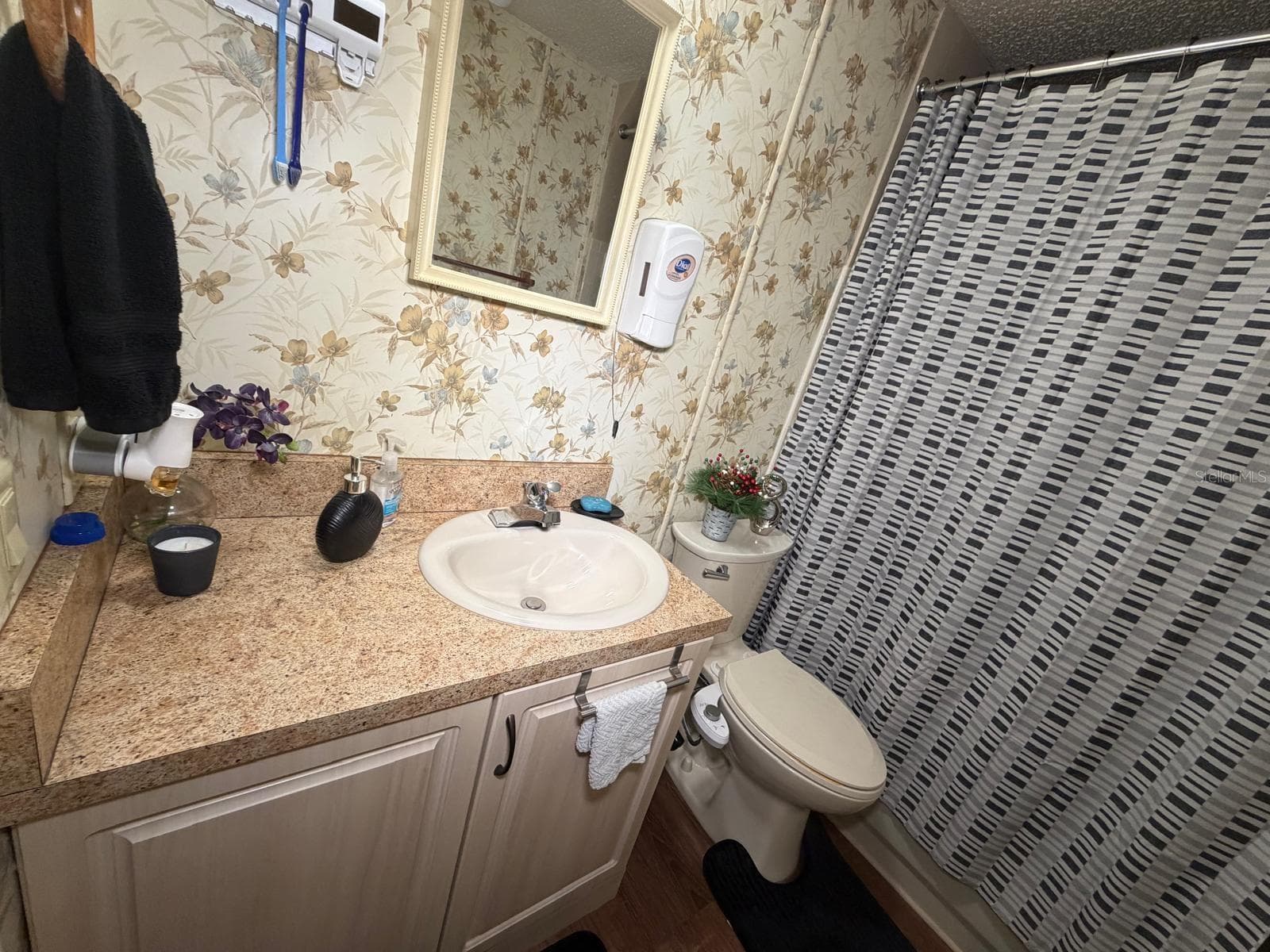 Bathroom 2 - 3937 CHRIS DR, WESLEY CHAPEL