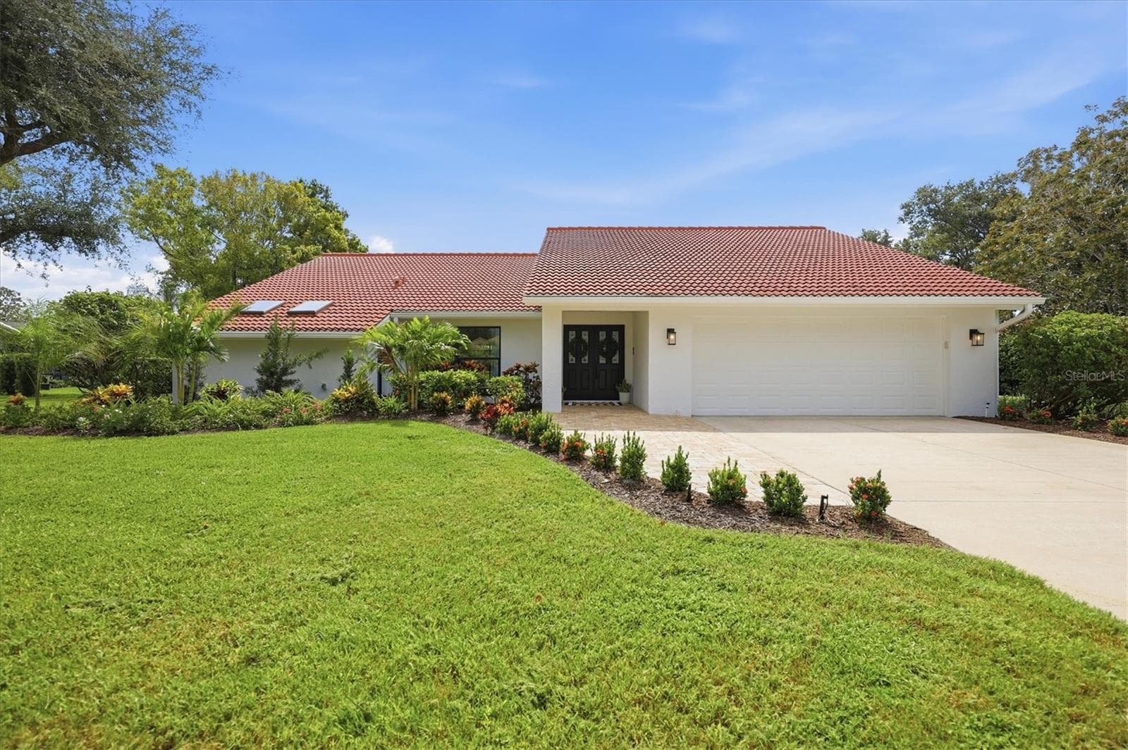 Single Family Residence at 8822 MISTY CREEK DR, SARASOTA, photo 3 of 67
