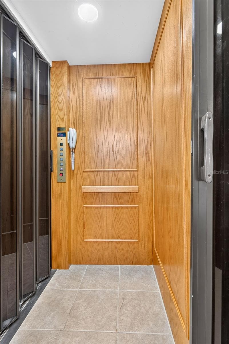 Elevator Hold 950 lbs - 1014 34TH DR W, PALMETTO