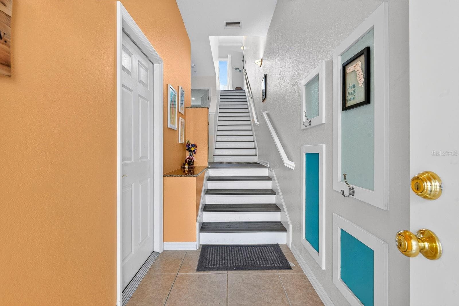 Front Entry - 1014 34TH DR W, PALMETTO