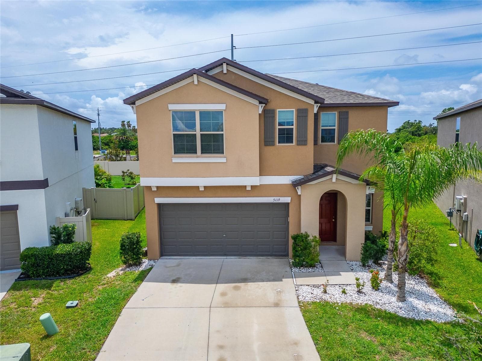 5119 WHITE CHICORY DR