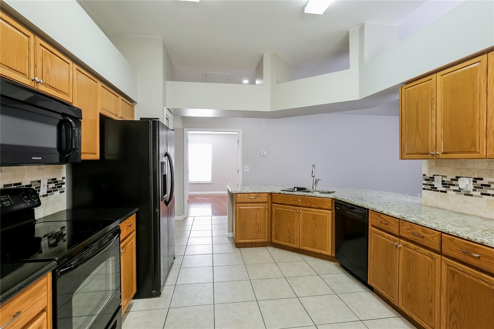 Single Family Residence at 1717 ERIN BROOKE DR, VALRICO, photo 5 of 15
