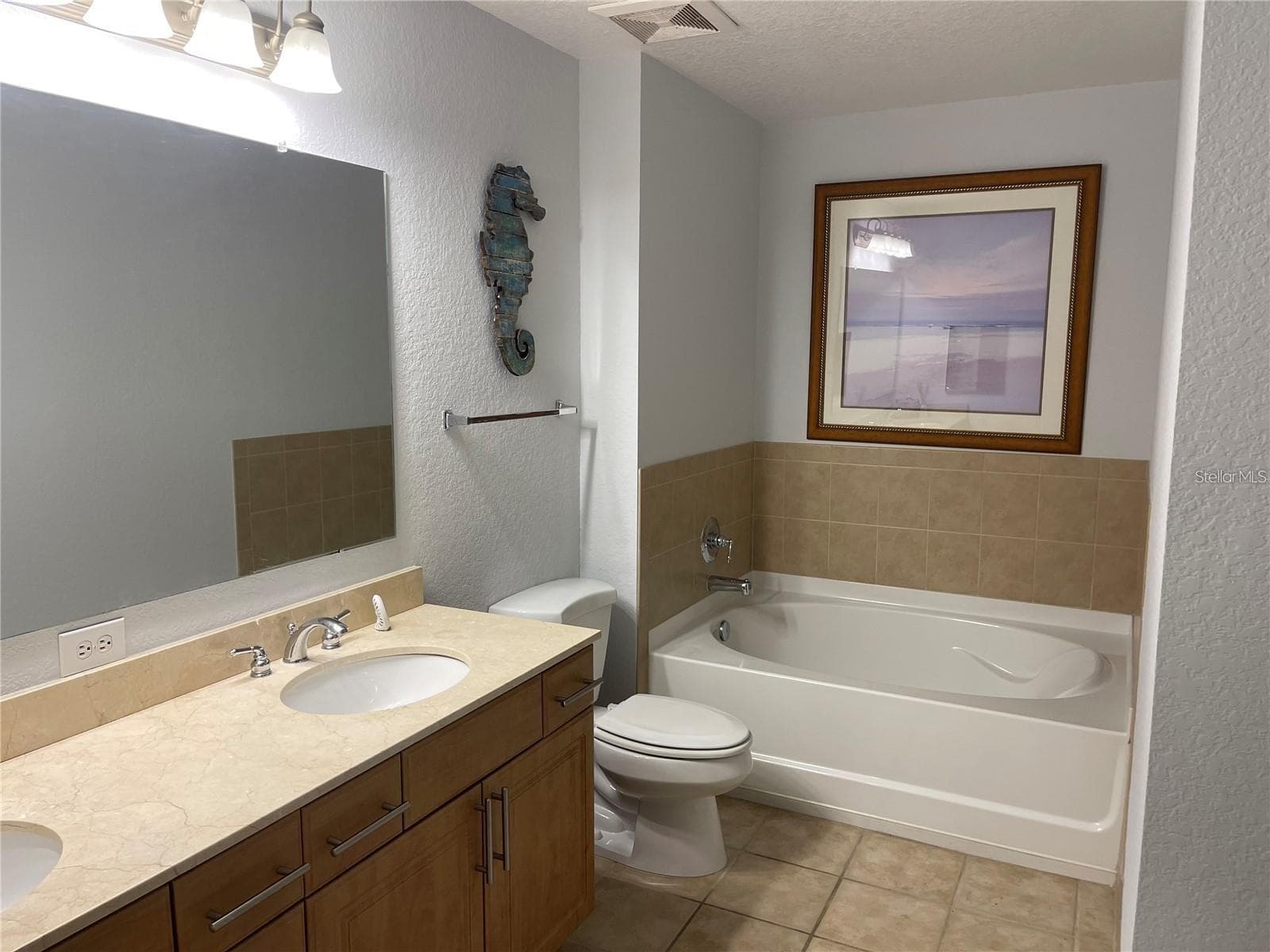 Condominium at 1064 N TAMIAMI TRL #1122, SARASOTA, photo 19 of 58