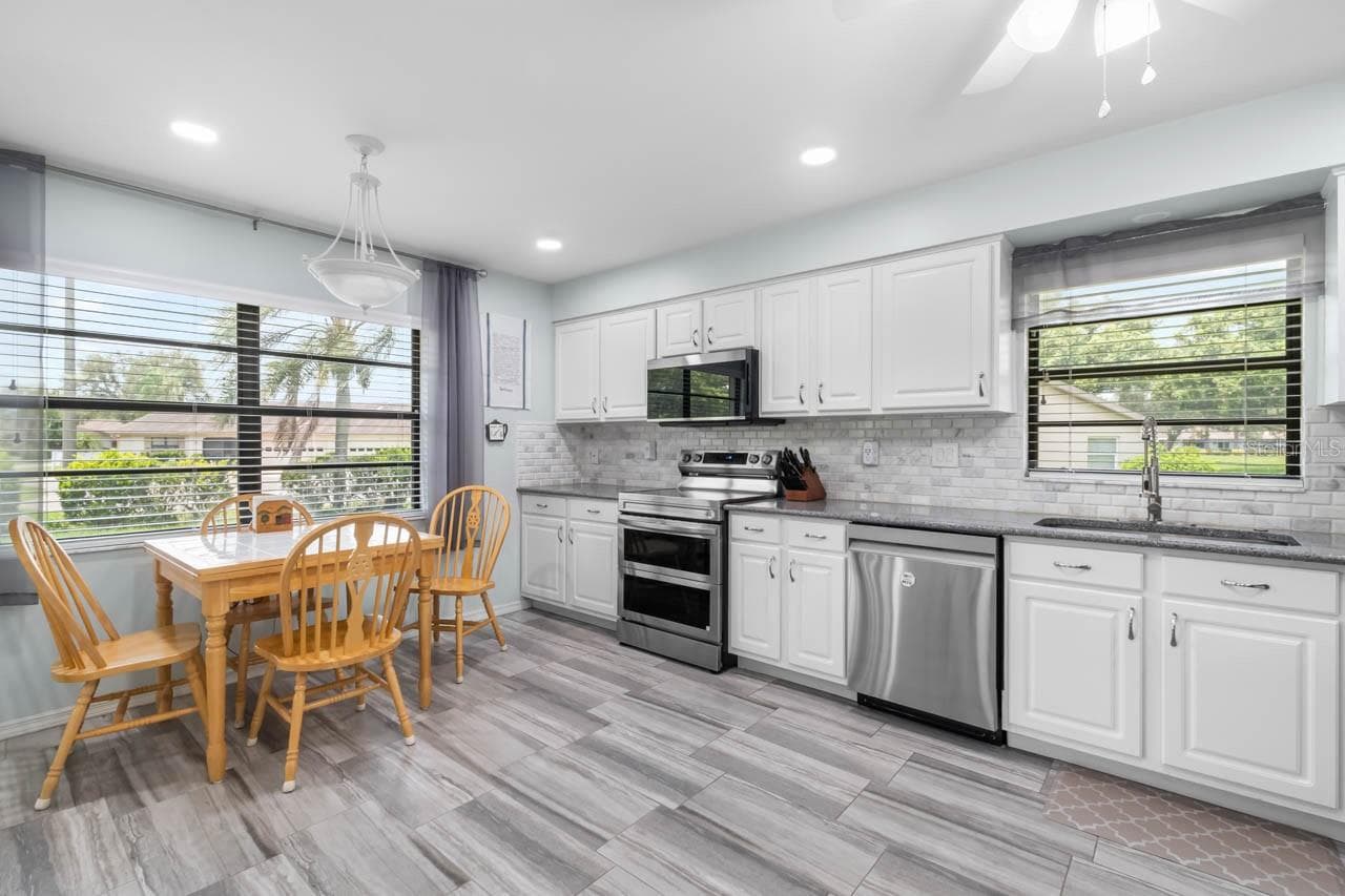 Kitchen - 1317 LELAND DR, SUN CITY CENTER