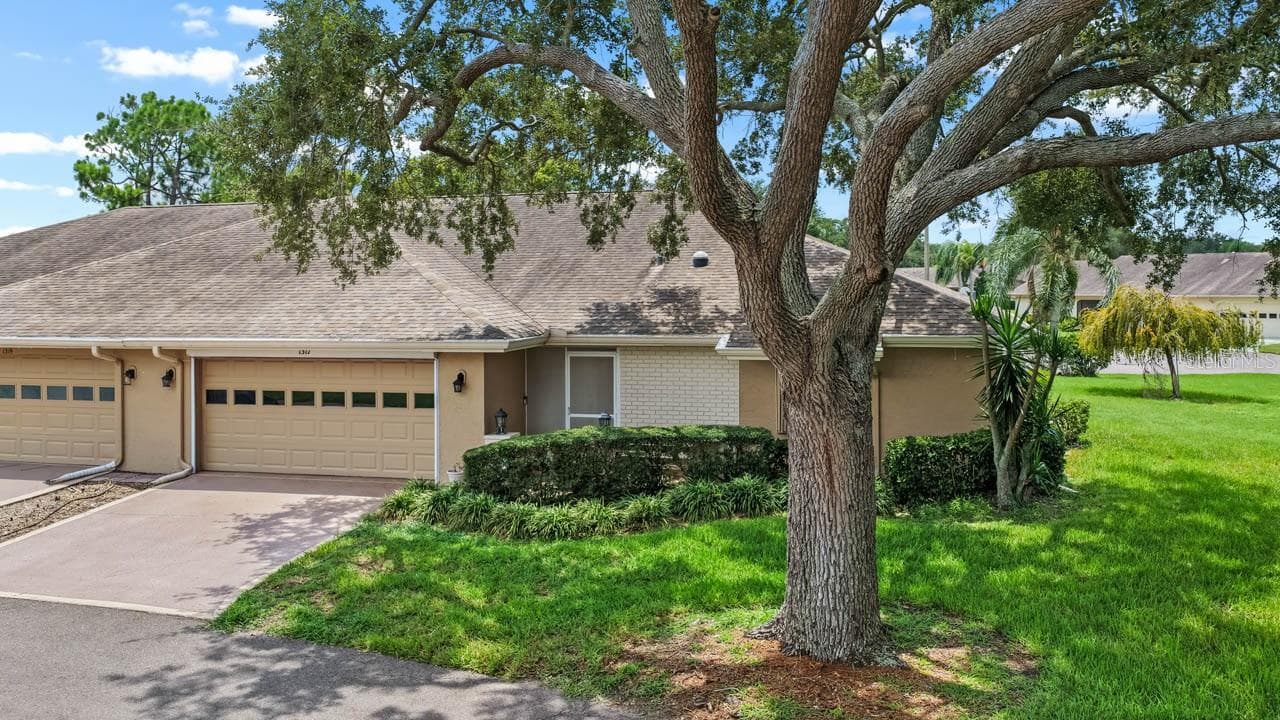 Condominium at 1317 LELAND DR, SUN CITY CENTER, photo 37 of 67