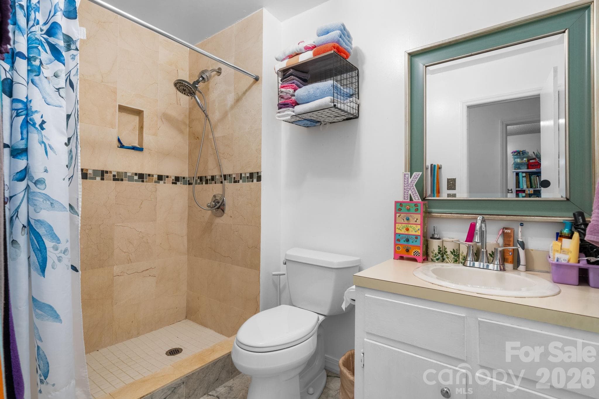 Primary Bathroom - 5149 Bloomfield Estate, Granite Falls