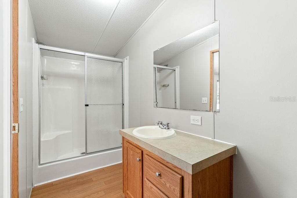 Manufactured Home at 27133 MILLER RD, DADE CITY, photo 16 of 27