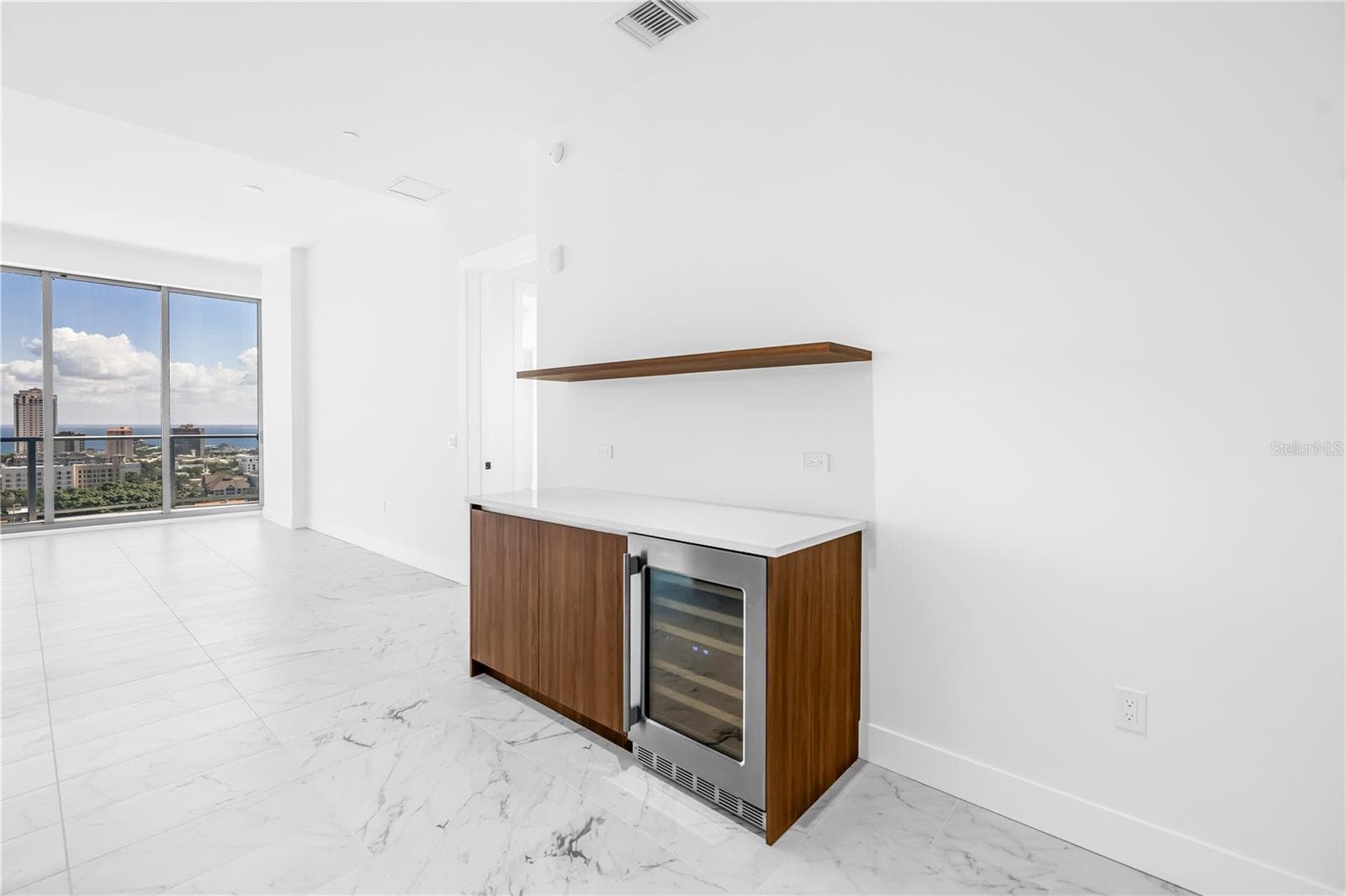 The developers added the drybar upgrade with 40 bottle wine fridge from Thermador - 777 3RD AVE N #1704, ST PETERSBURG