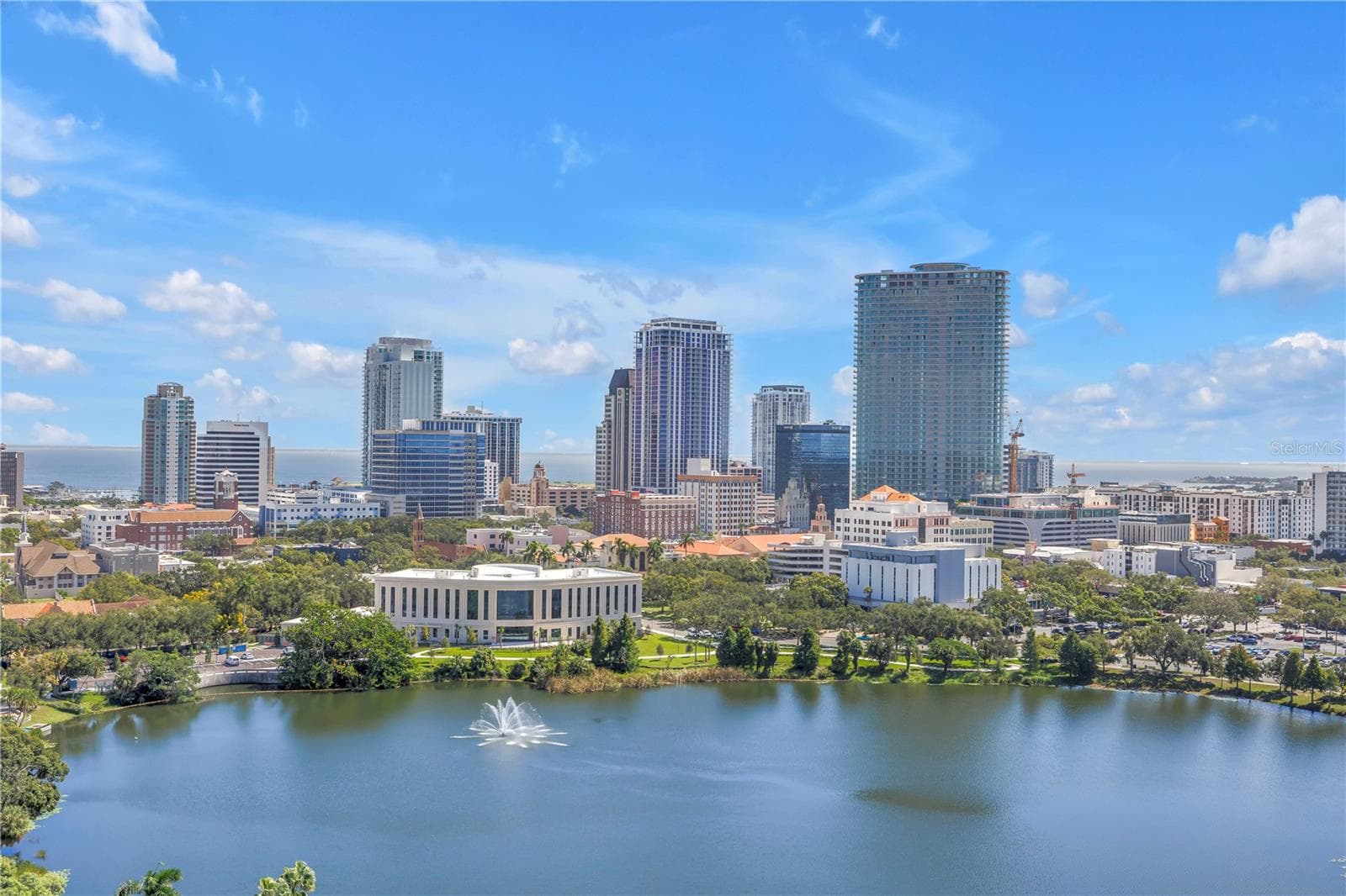 Double water views and the city skyline! - 777 3RD AVE N #1704, ST PETERSBURG