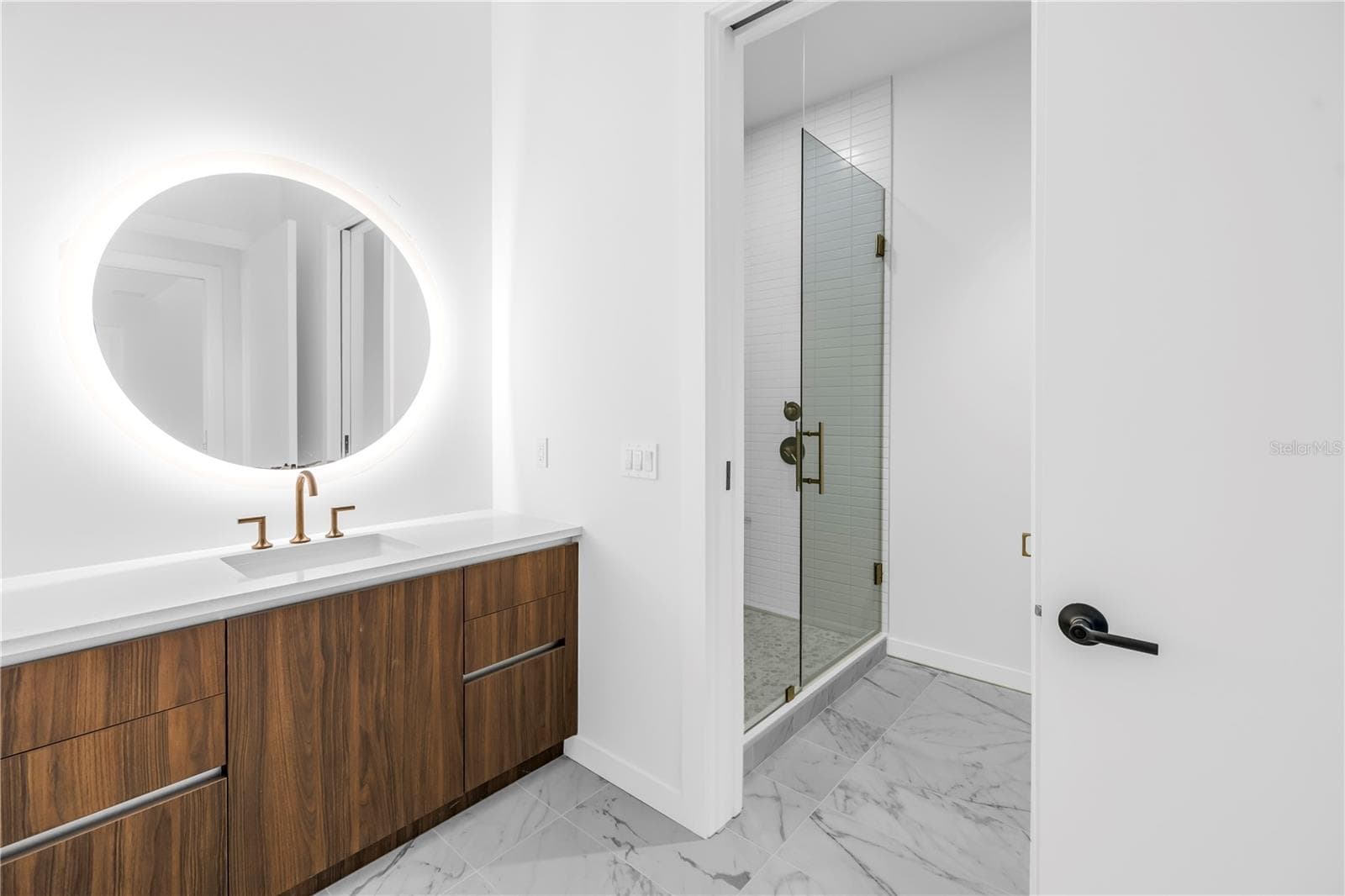 Secondary bathroom is just as stylish as the primary - 777 3RD AVE N #1704, ST PETERSBURG
