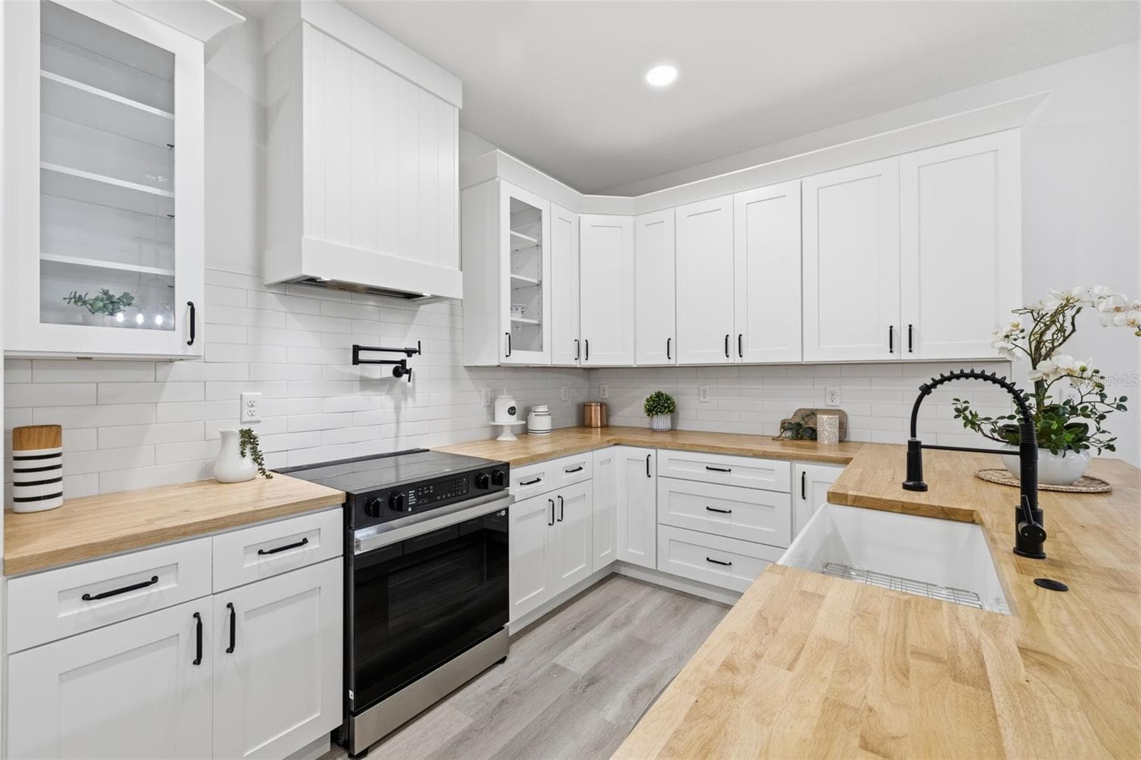 Townhouse at 2138 W NASSAU ST #3, TAMPA, photo 6 of 23