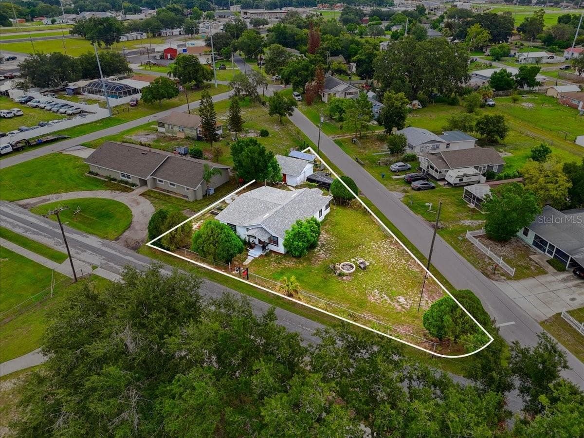Single Family Residence at 675 E BAY AVE, EAGLE LAKE, photo 45 of 47