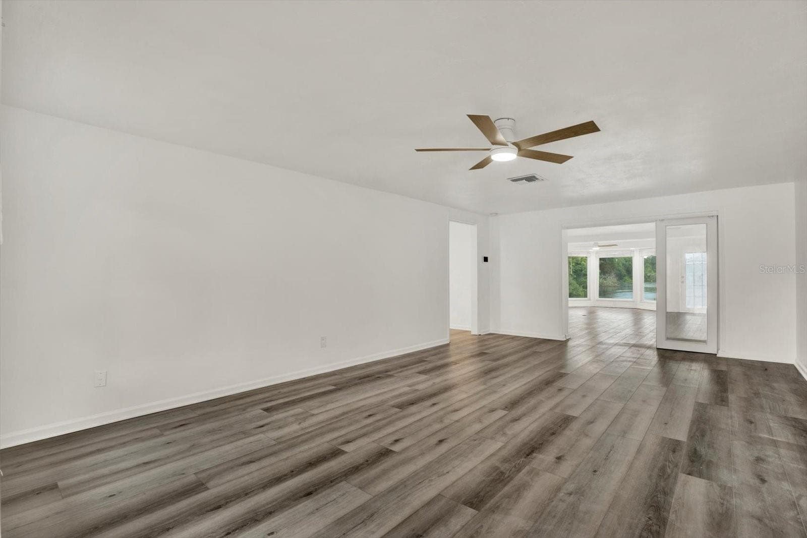 Single Family Residence at 5995 BLOSSOM LAKE DR, SEMINOLE, photo 5 of 20