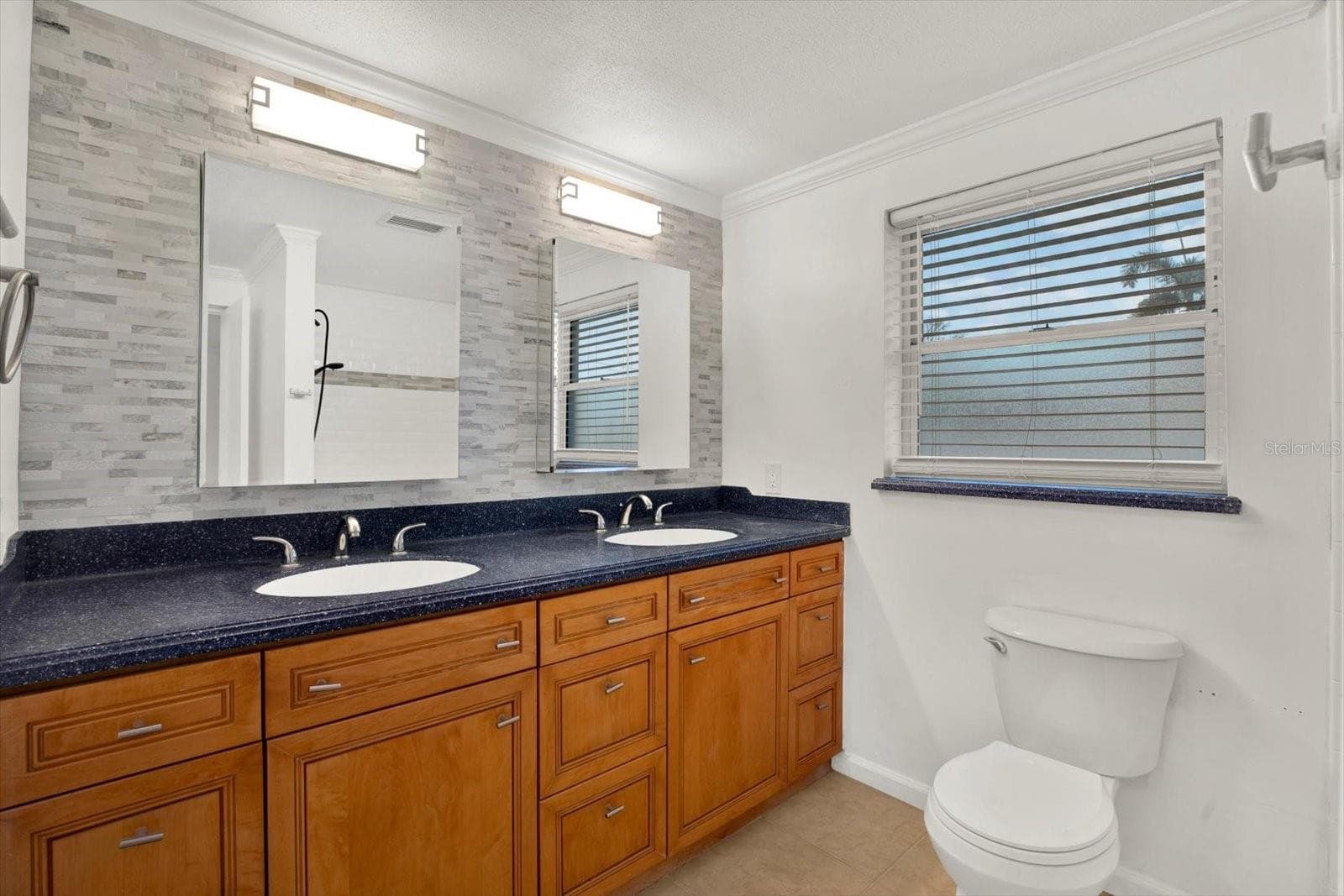 Single Family Residence at 5995 BLOSSOM LAKE DR, SEMINOLE, photo 13 of 20