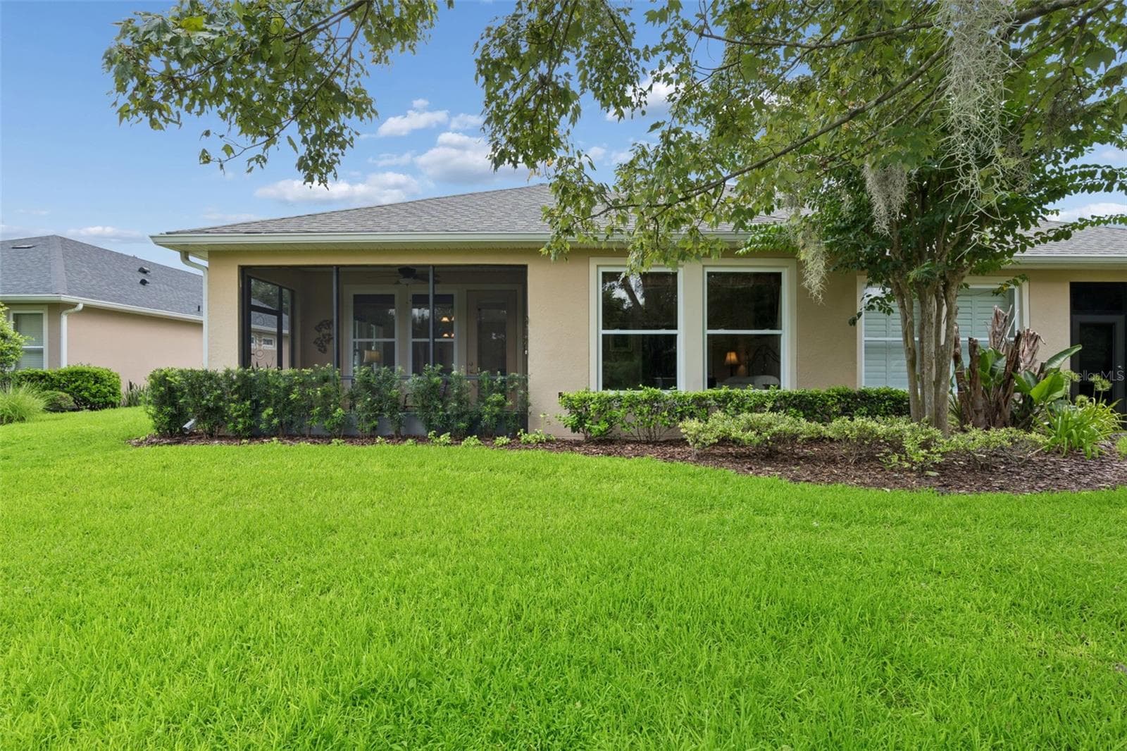 View of the villa from the backyard - 1381 ABBOT WAY, DELAND