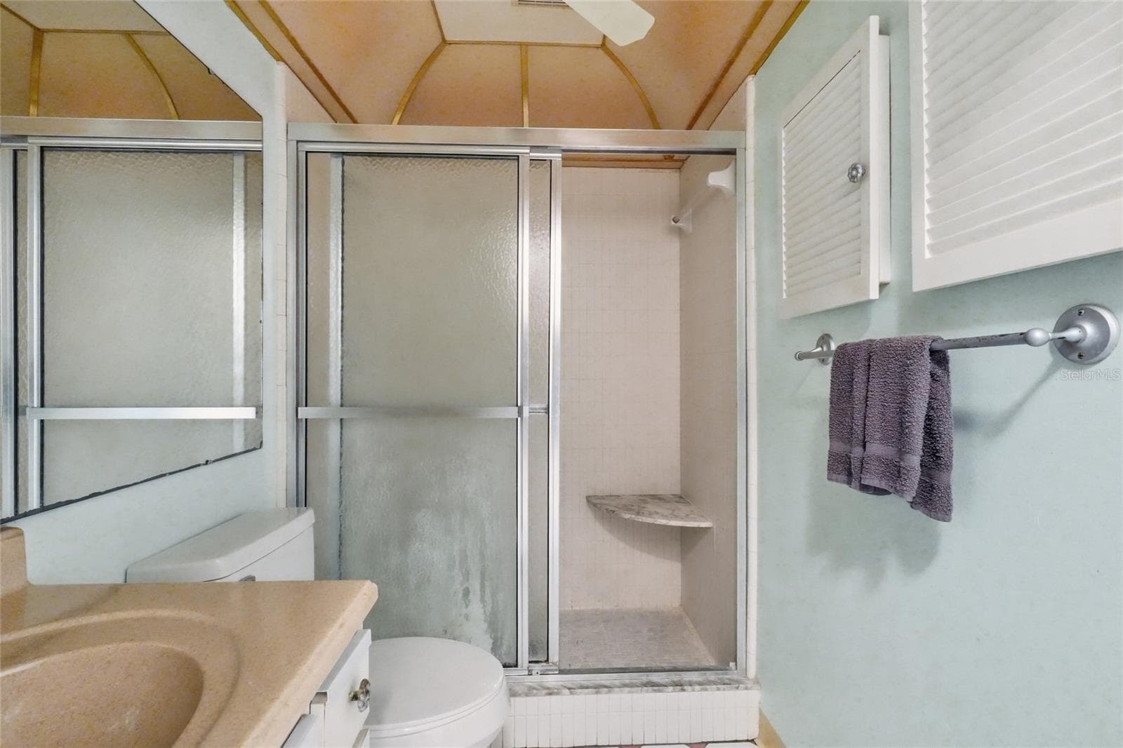 bathroom 1 - 3500 EL CONQUISTADOR PKWY #332, BRADENTON
