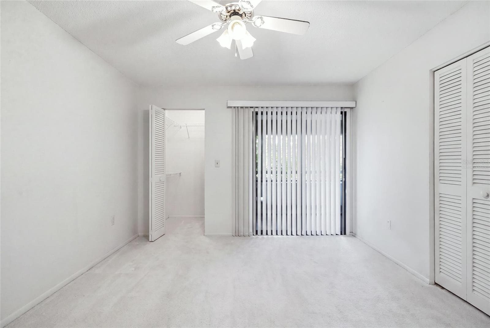 Virtually staged primary bedroom - 3500 EL CONQUISTADOR PKWY #332, BRADENTON