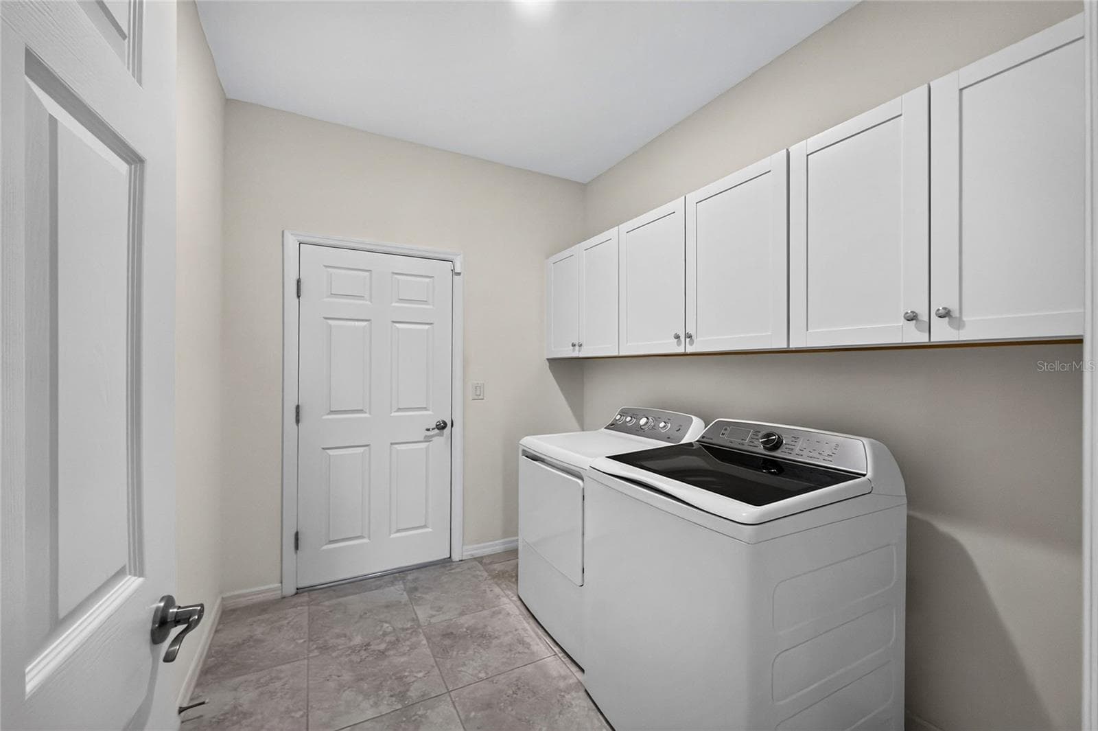 Single Family Residence at 93 MARK TWAIN LN, ROTONDA WEST, photo 36 of 58