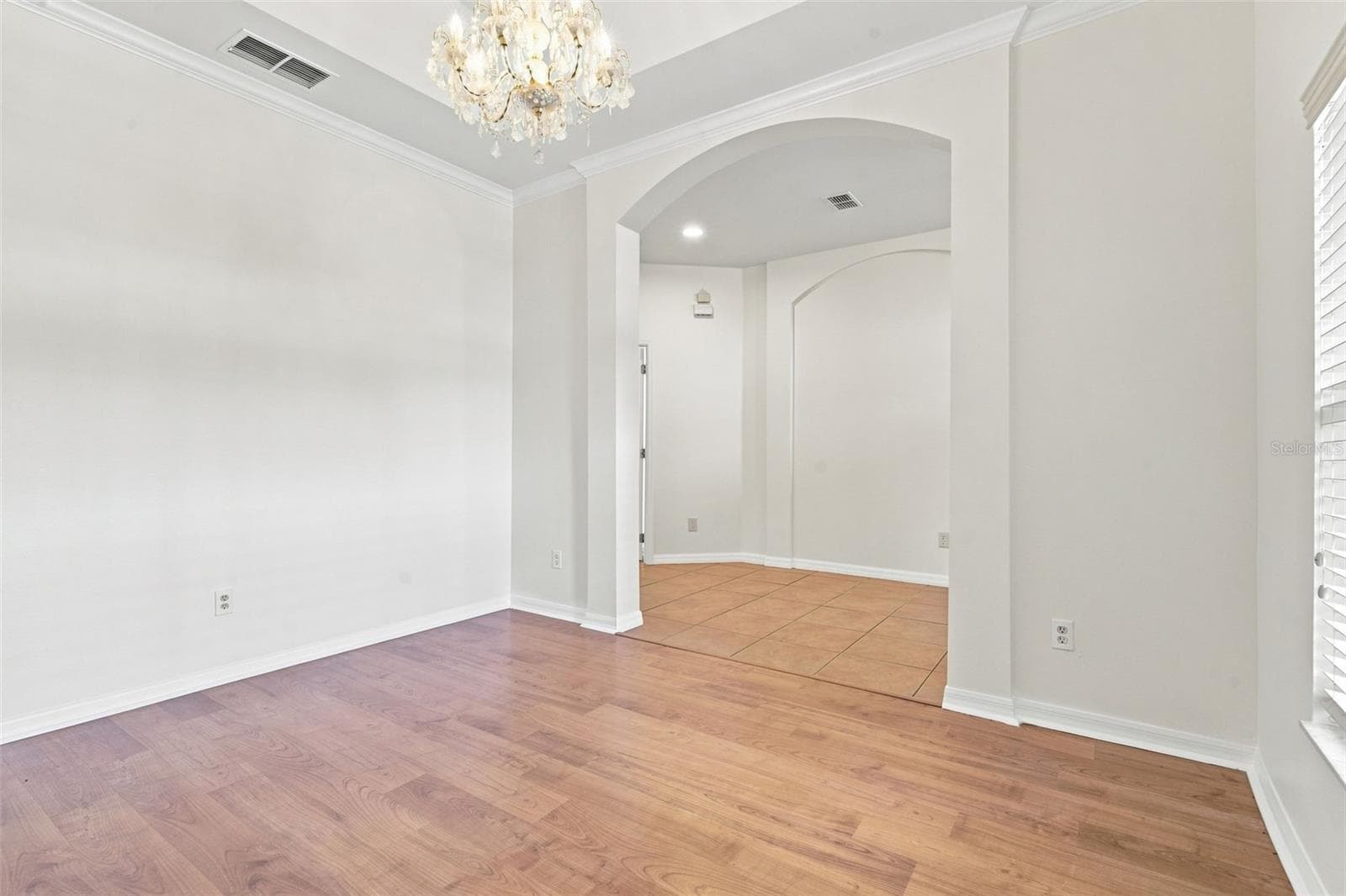 Single Family Residence at 13618 OLD DOCK RD, ORLANDO, photo 17 of 49