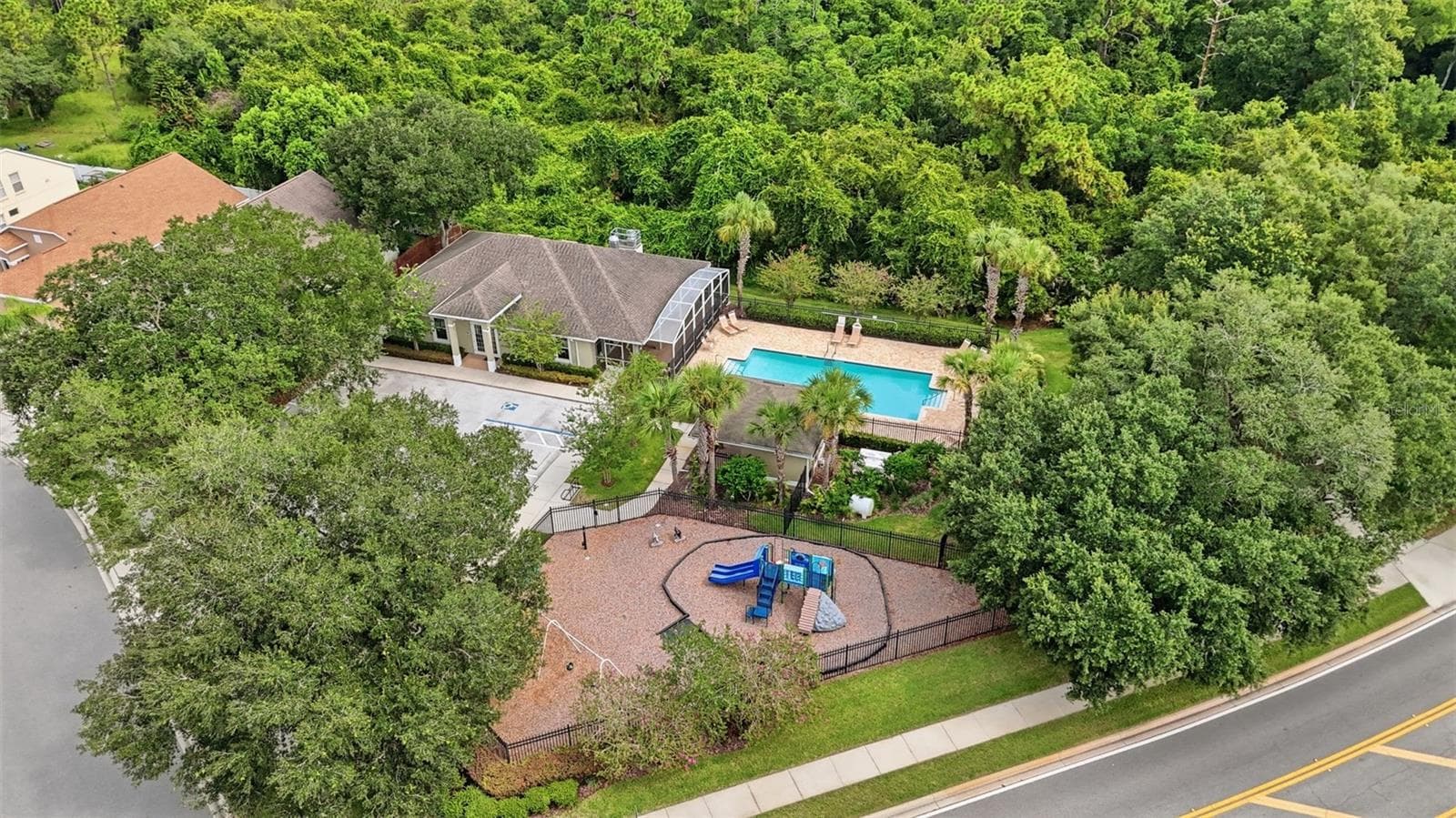Single Family Residence at 13618 OLD DOCK RD, ORLANDO, photo 43 of 49