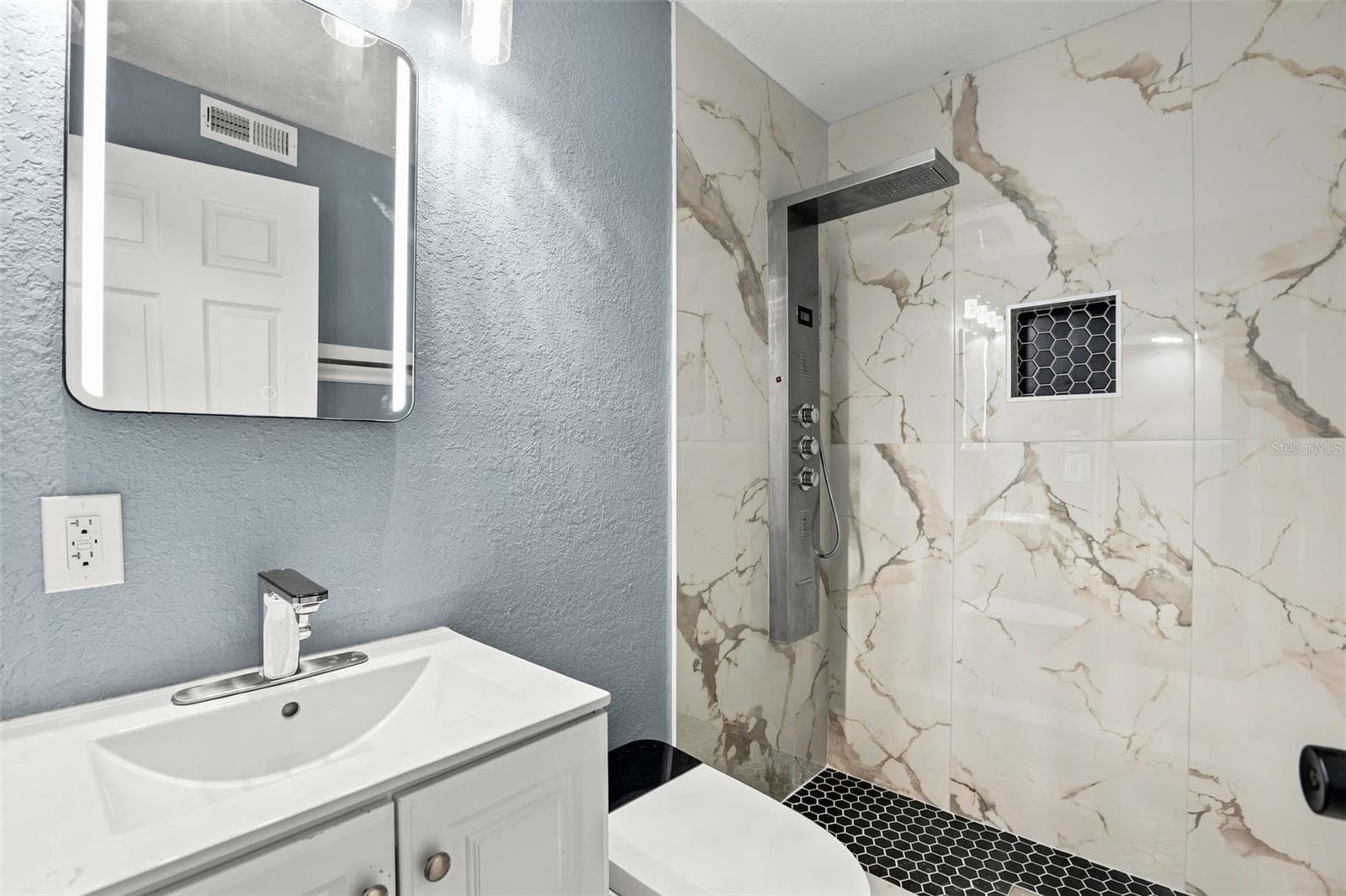 Bathroom 2 - 682 DURANGO WAY, ALTAMONTE SPRINGS