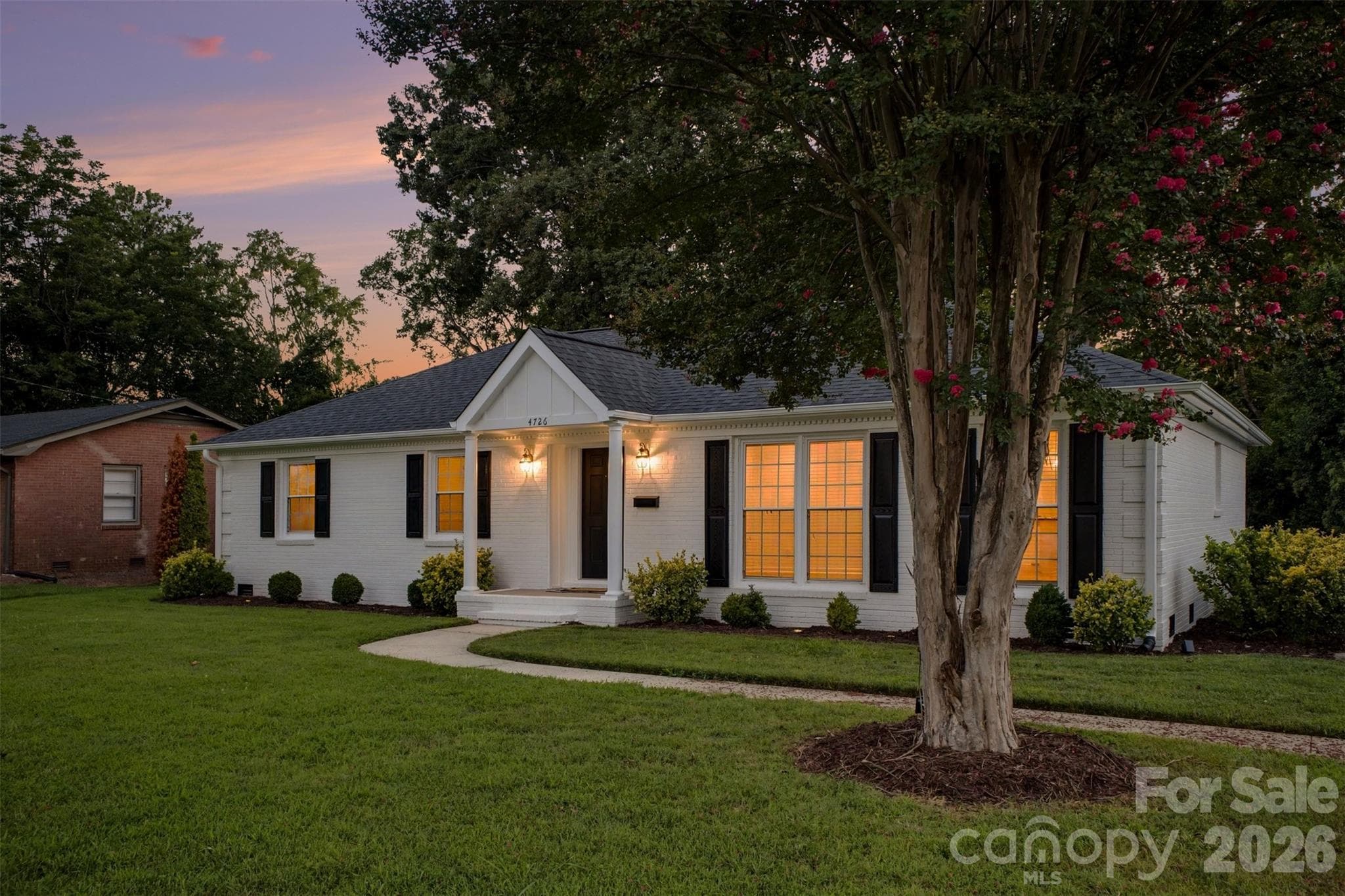 Single Family Residence at 4726 Walden Court, Charlotte, photo 2 of 33