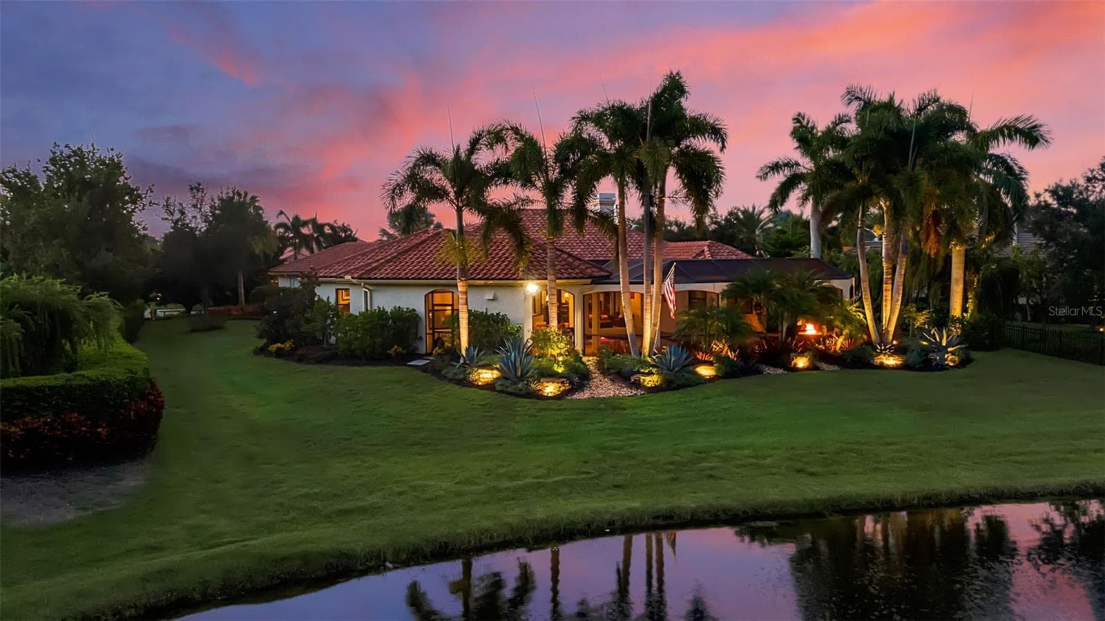 Single Family Residence at 15114 LINN PARK TER, LAKEWOOD RANCH, photo 8 of 94