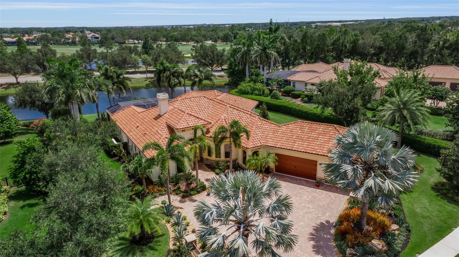 Single Family Residence at 15114 LINN PARK TER, LAKEWOOD RANCH, photo 14 of 94