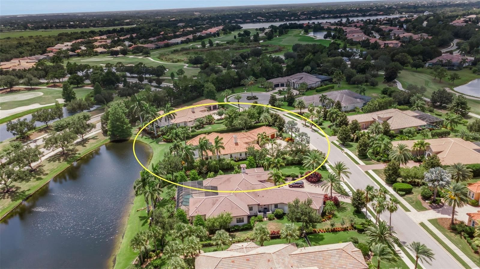 Single Family Residence at 15114 LINN PARK TER, LAKEWOOD RANCH, photo 22 of 94