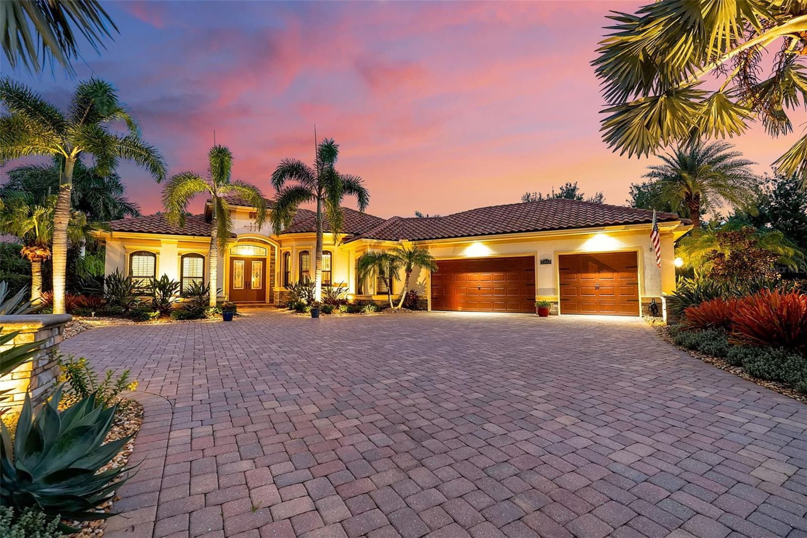 Single Family Residence at 15114 LINN PARK TER, LAKEWOOD RANCH, photo 92 of 94