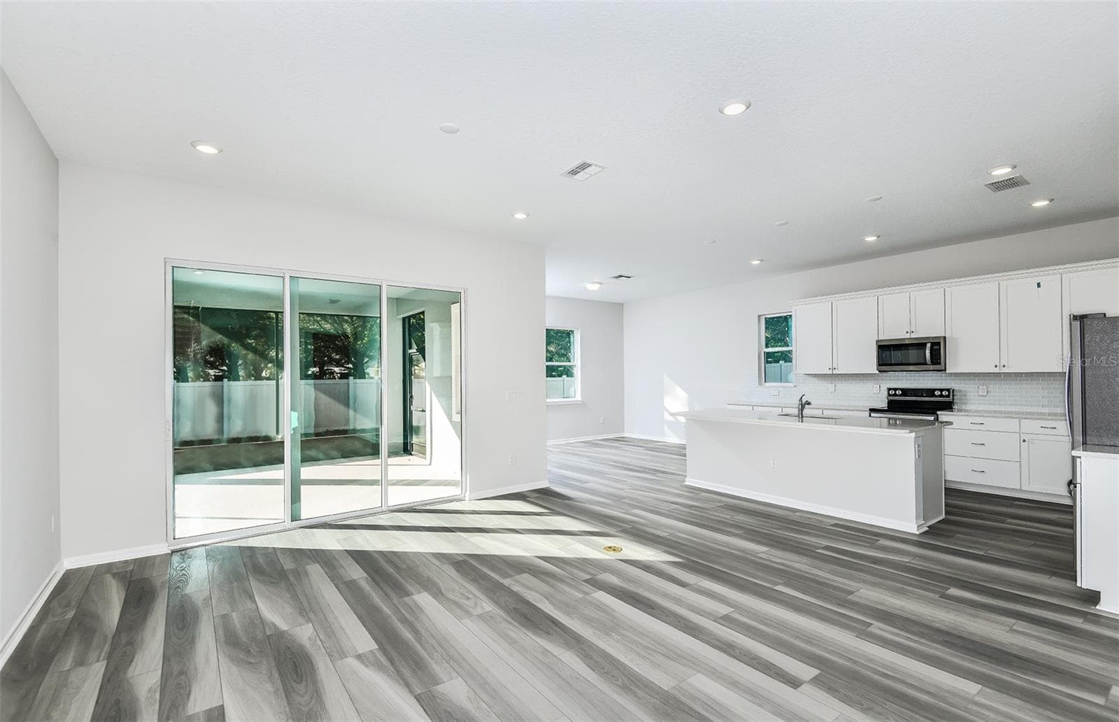Model Representation - 36737 KISTNA DR, ZEPHYRHILLS