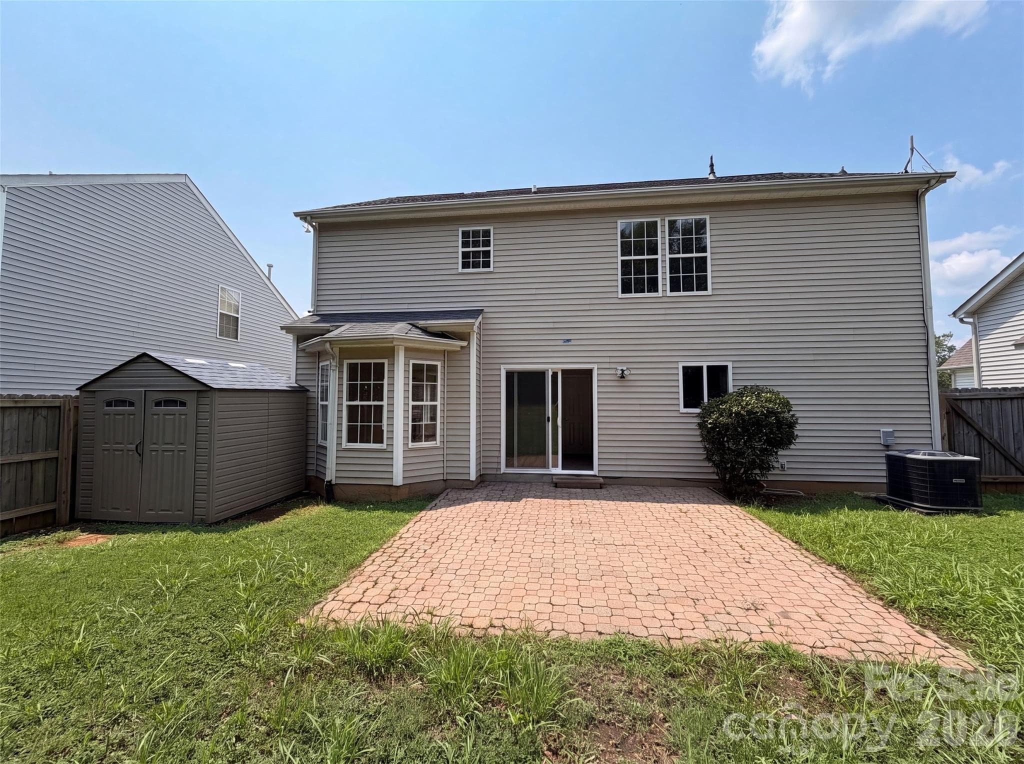 Single Family Residence at 5714 Waverly Lynn Lane, Charlotte, photo 5 of 15