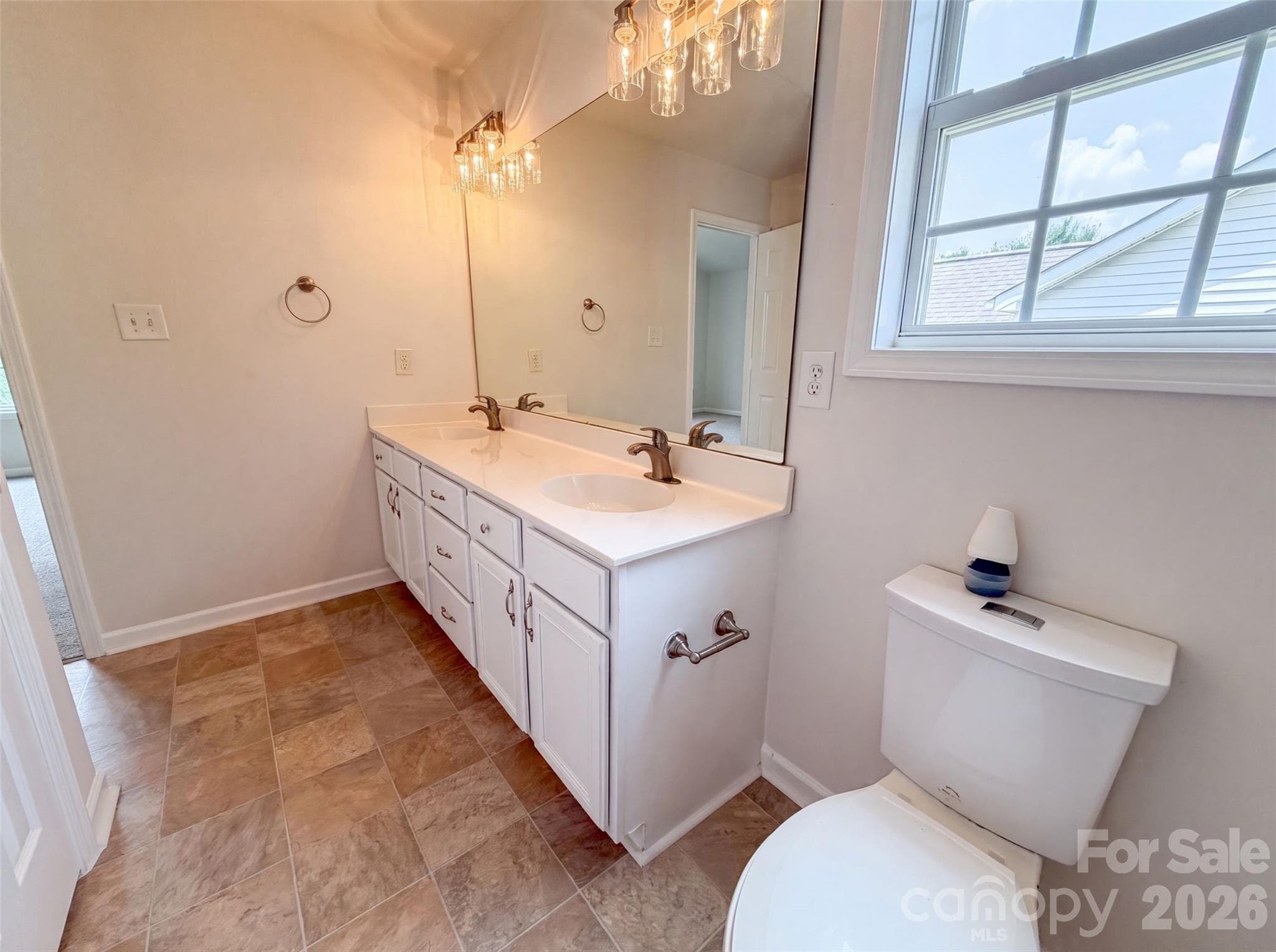 Single Family Residence at 5714 Waverly Lynn Lane, Charlotte, photo 13 of 15