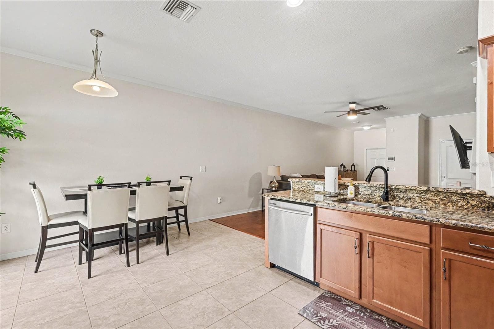 Townhouse at 2711 ISABELLA VALLEY CT, BRANDON, photo 8 of 26