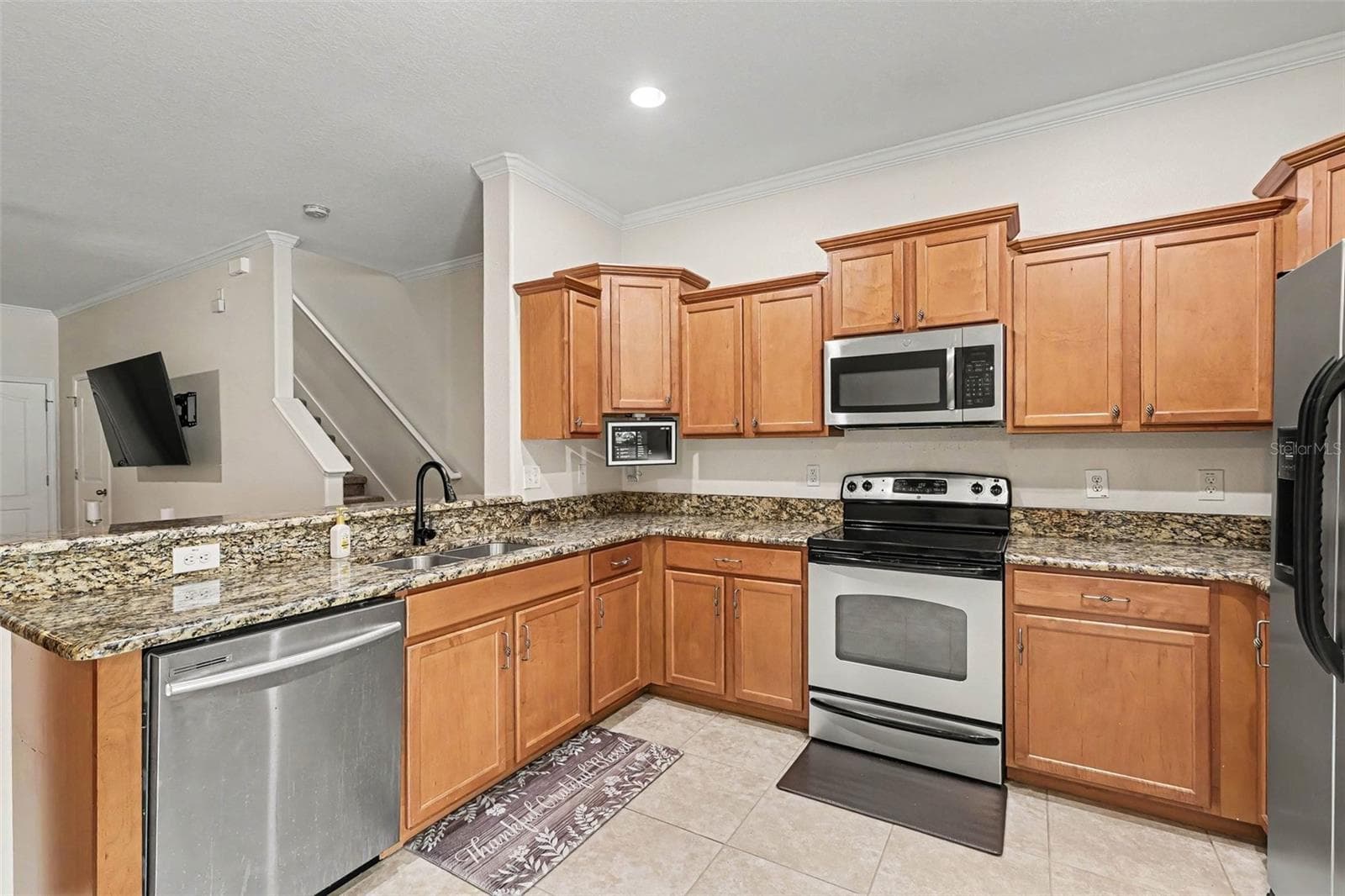 Townhouse at 2711 ISABELLA VALLEY CT, BRANDON, photo 11 of 26