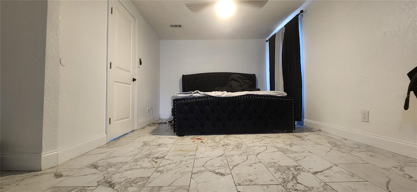 Single Family Residence at 3004 E DR MARTIN LUTHER KING JR BLVD, TAMPA, photo 7 of 11