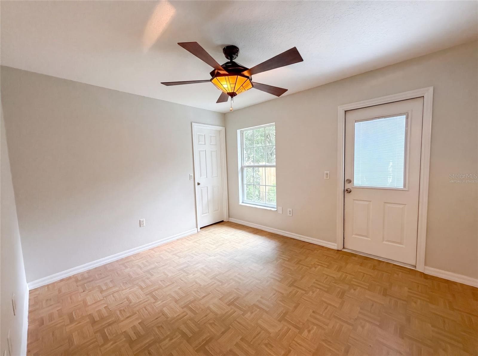 Virtually Staged - 11540 CAMP DR, DUNNELLON