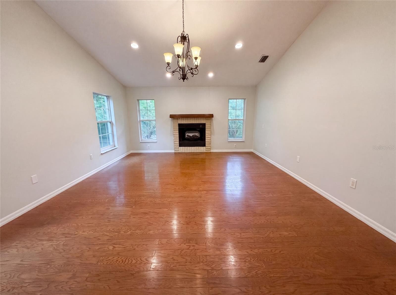 Single Family Residence at 11540 CAMP DR, DUNNELLON, photo 27 of 37