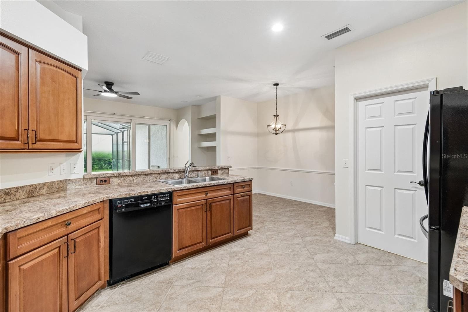 Kitchen/BNook - 5306 WATERLEAF CT, VALRICO