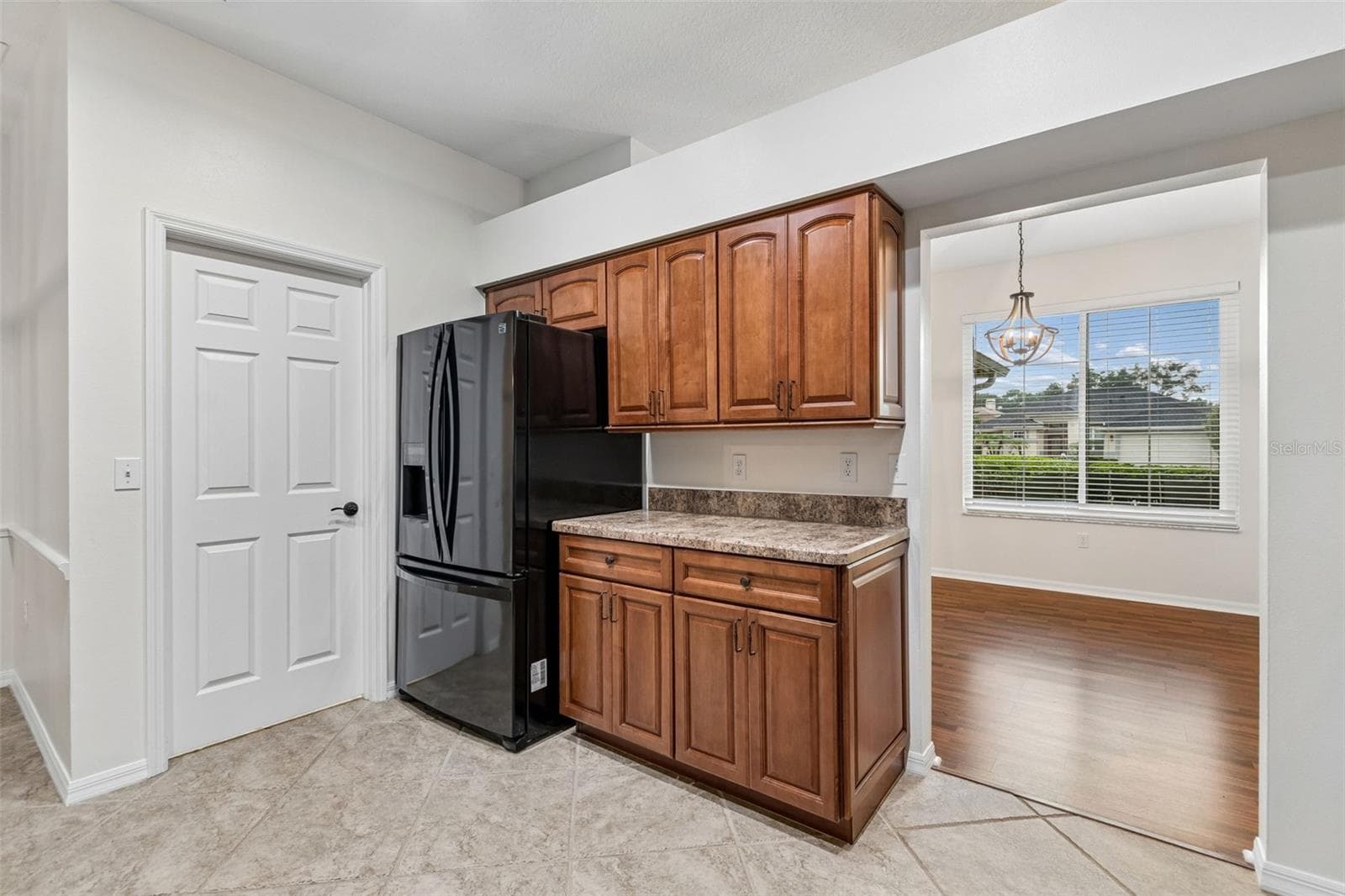 Kit/Dining room - 5306 WATERLEAF CT, VALRICO