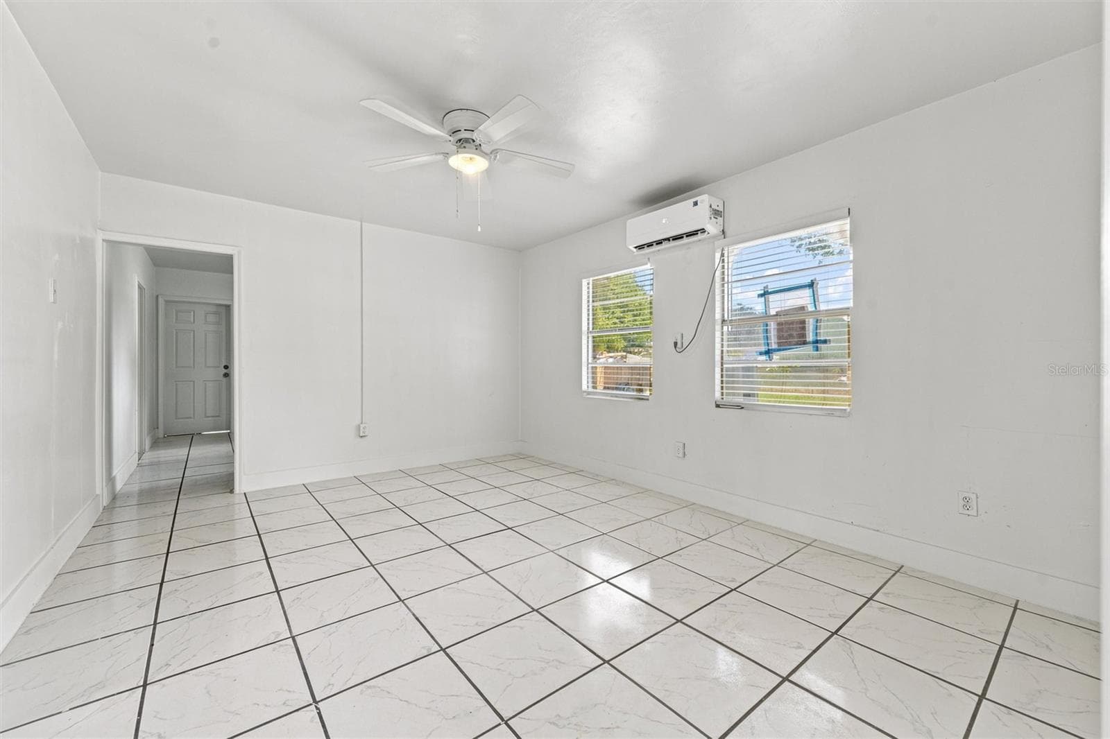 Single Family Residence at 2425 9TH AVE E, BRADENTON, photo 5 of 19