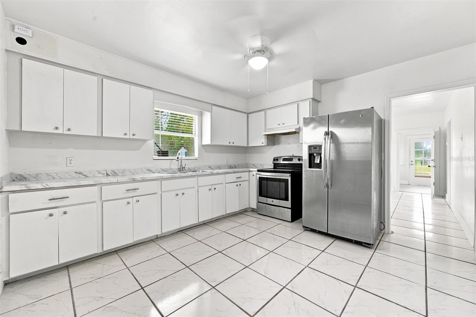 Single Family Residence at 2425 9TH AVE E, BRADENTON, photo 12 of 19