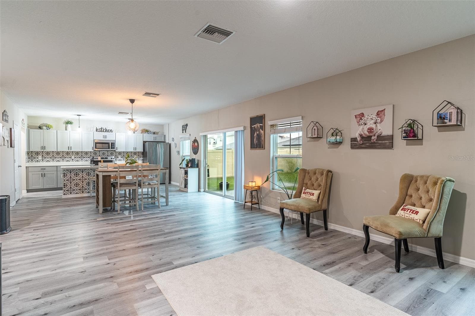 Single Family Residence at 5508 ARLINGTON RIVER DR, LAKELAND, photo 5 of 62