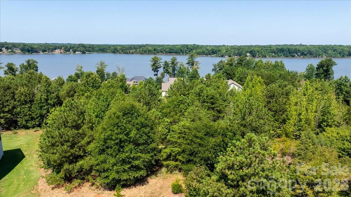 11222 Island View Lane