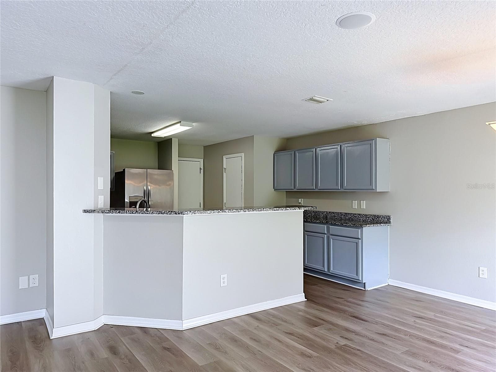 Single Family Residence at 6320 MAGNOLIA TRAILS LN, GIBSONTON, photo 6 of 26